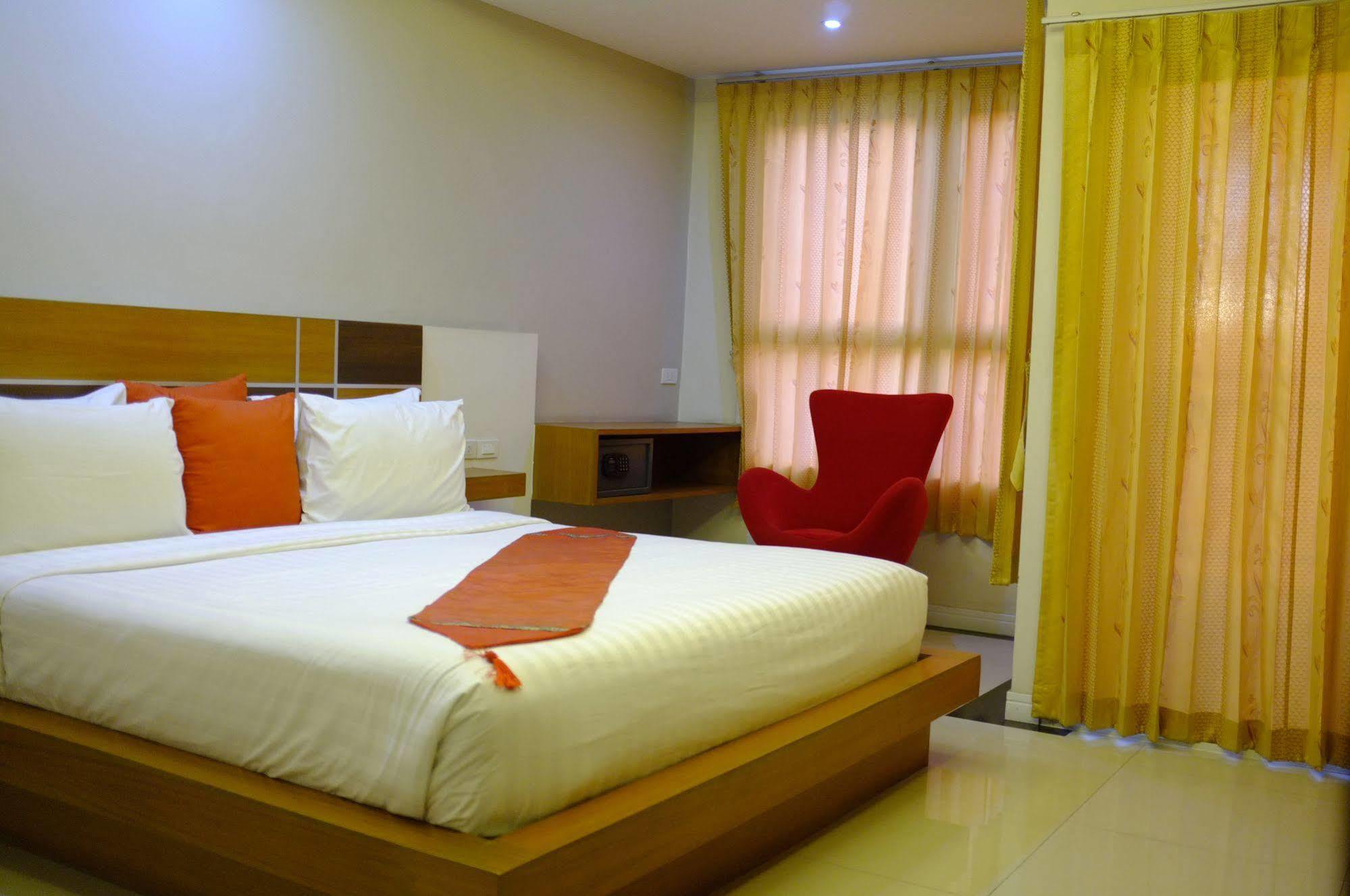 V Style Boutique Hotel Pattaya Esterno foto